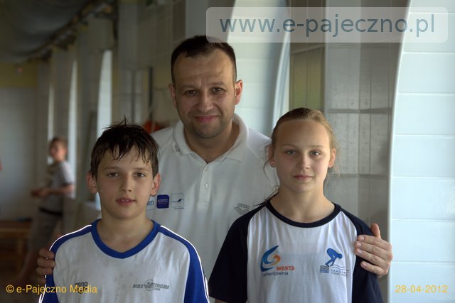 pływalnia basen pajęczno