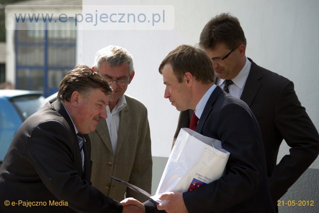 cezary olejniczak otwarcie biura w pajęcznie
