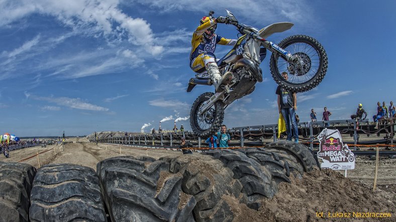 Zawody Hard Enduro na terenie Kopalni Bełchatów wyścigi motocyklowe bełchatów
